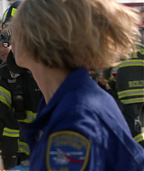 9-1-1-S06E18-018.jpg