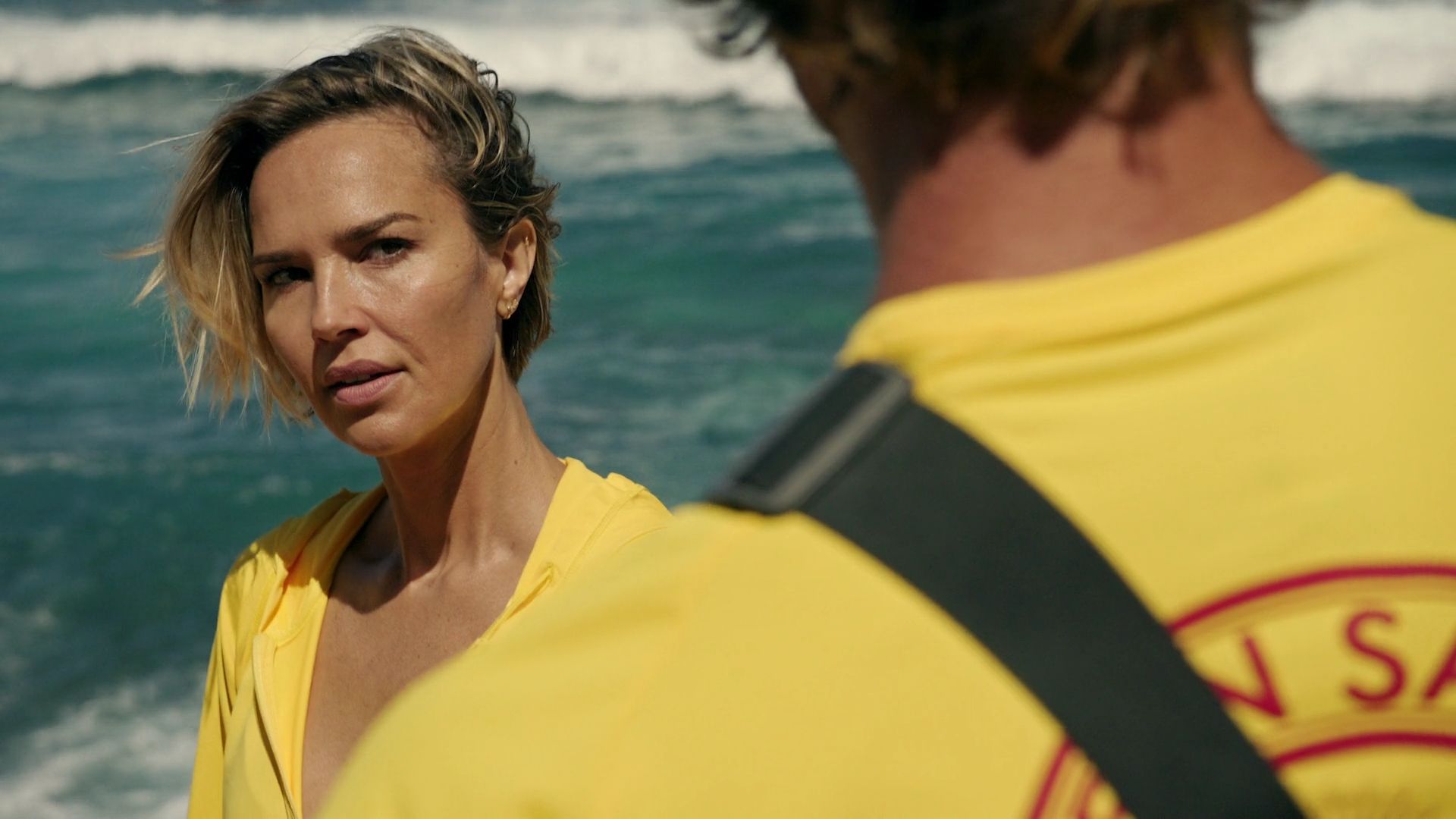 RescueHi-SurfS01E08-250.jpg