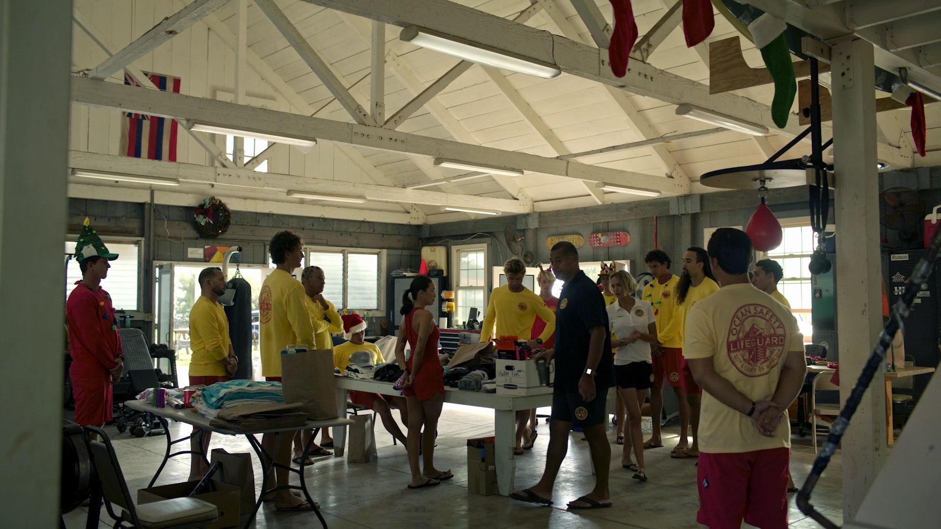 RescueHiSurfS01E09-039.jpg