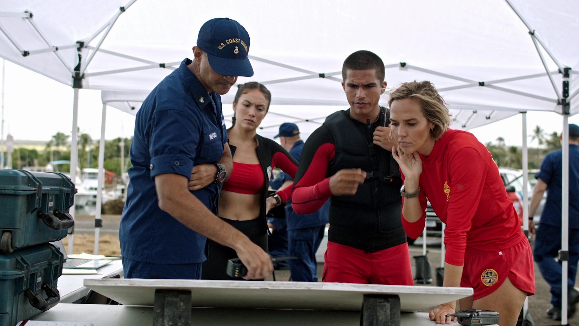 RescueHi-Surf-S01E19-202.jpg
