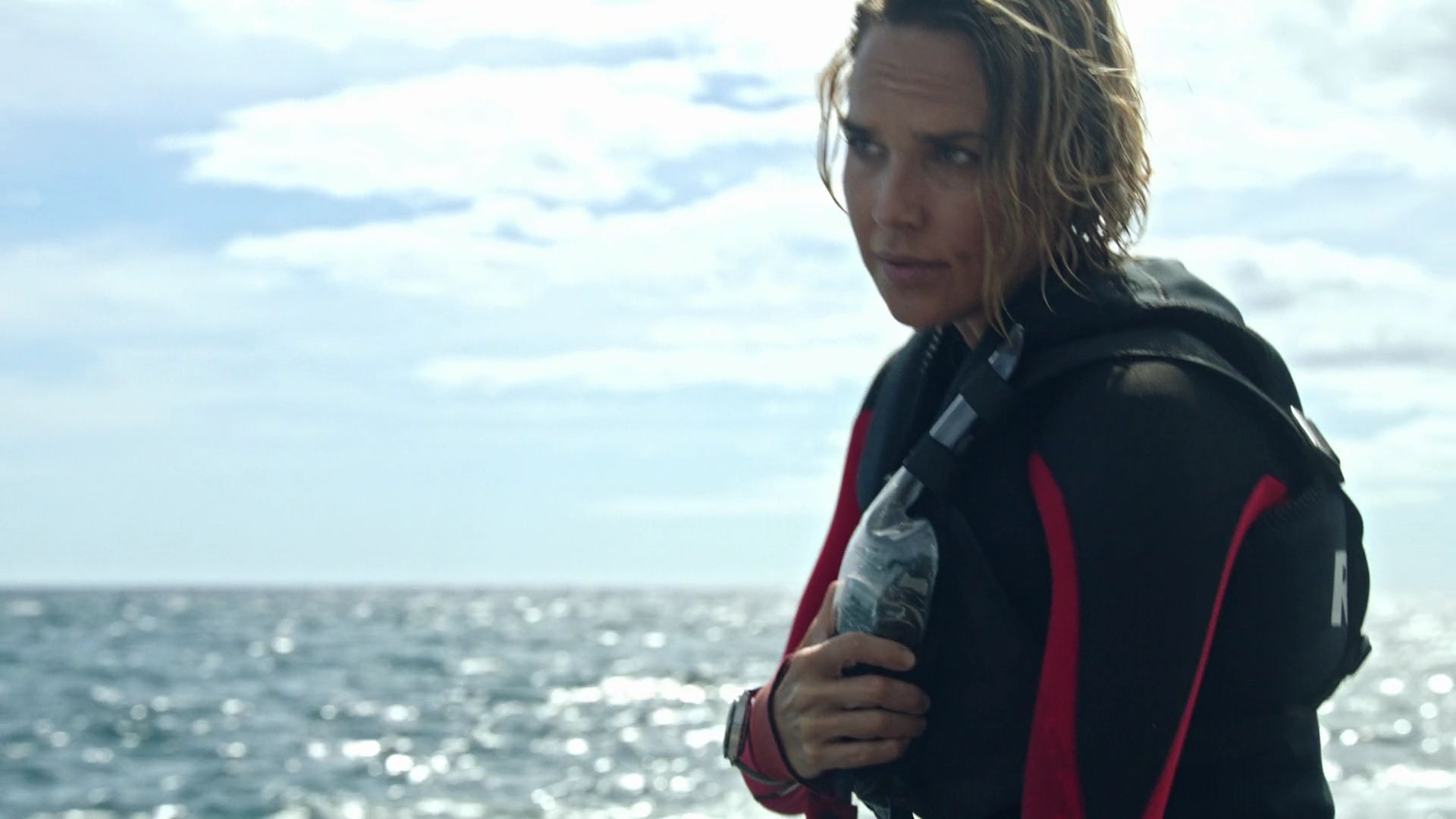 RescueHi-Surf-S01E19-258.jpg