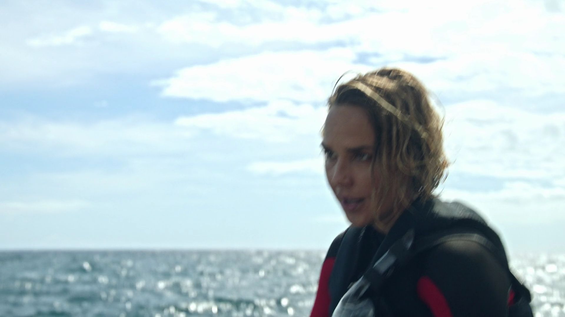 RescueHi-Surf-S01E19-264.jpg